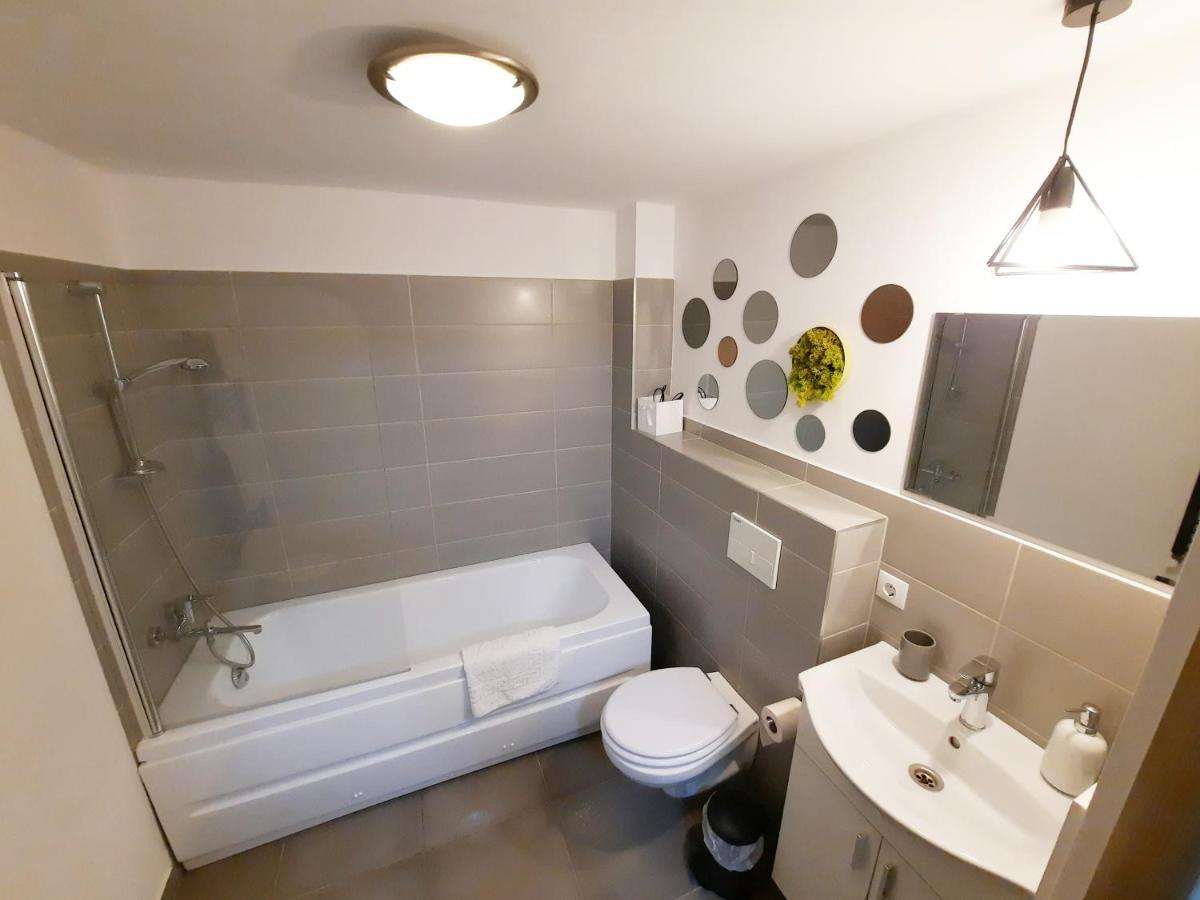 Pif Apart Livada Postei Brašov Exteriér fotografie