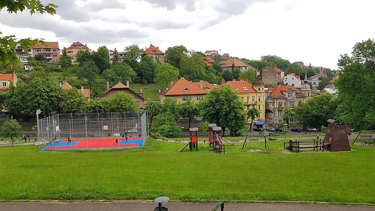 Pif Apart Livada Postei Brašov Exteriér fotografie